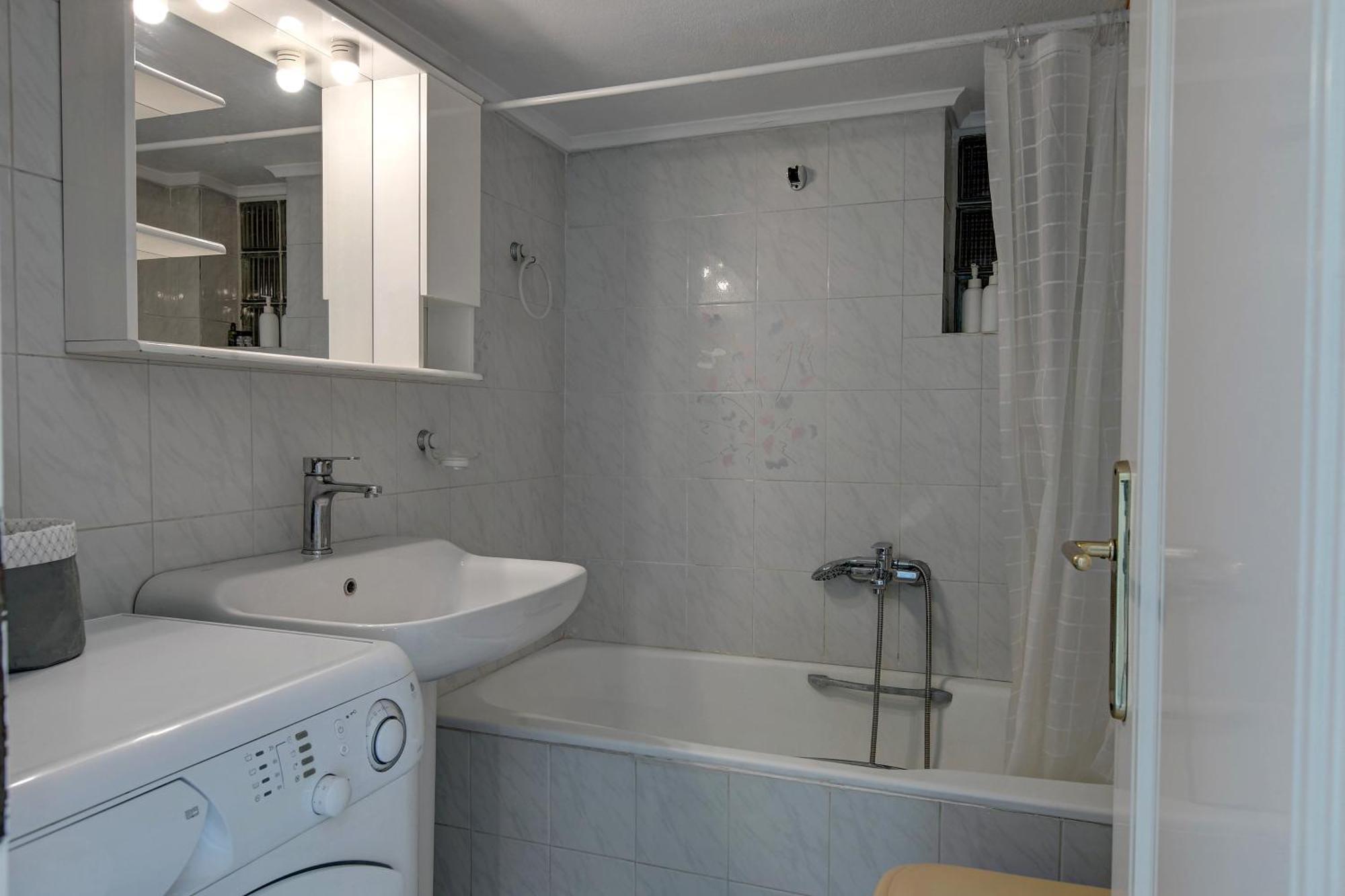 Great With Private Parking Apartment Thessaloniki